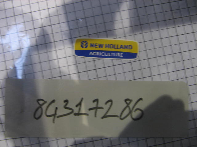 84317286 - NEW HOLLAND LOGOSU