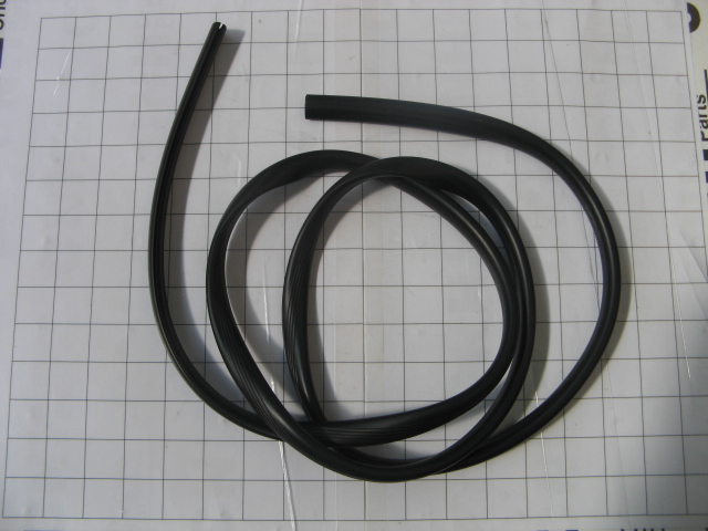 85802294 - STRIP  RUBBER