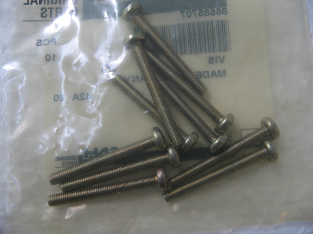 86585707 - SCREW