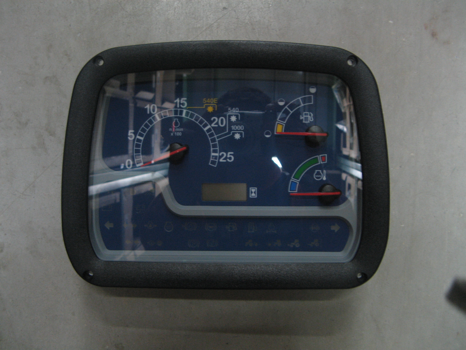 87371898 - INSTRUMENT CLUSTER