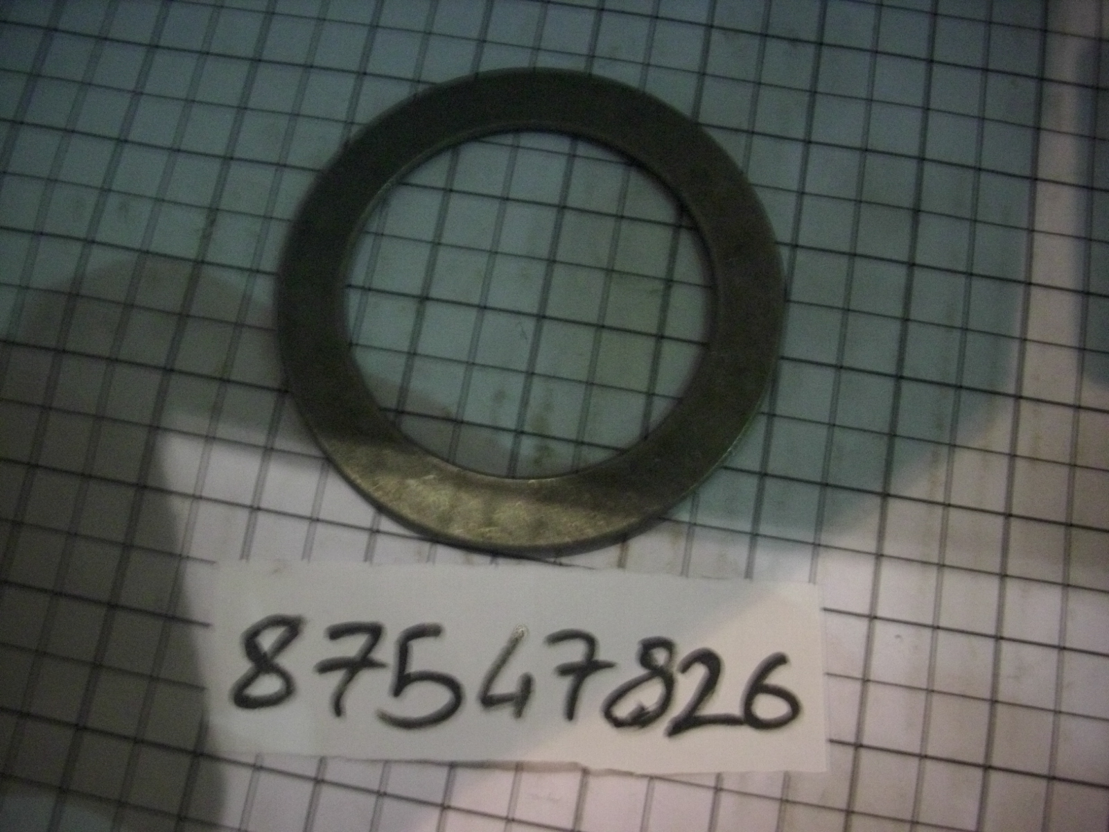 87547826 - SEGMAN 61mm ID x 84 95mm OD x 3mm Thk